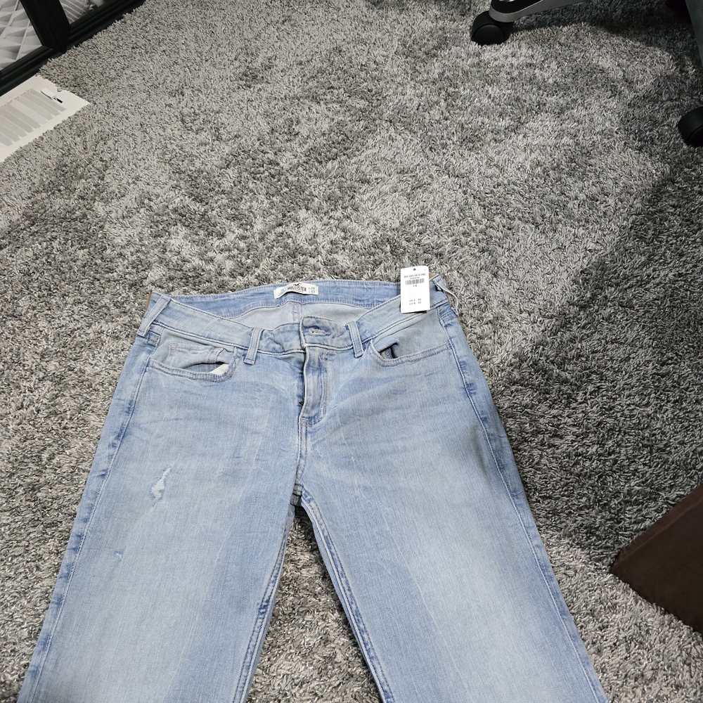 Hollister Light Blue Flare Jeans - Classic Wide Leg - Picture 5 of 8